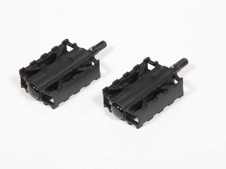 Read more about the article Lightweight Pedals